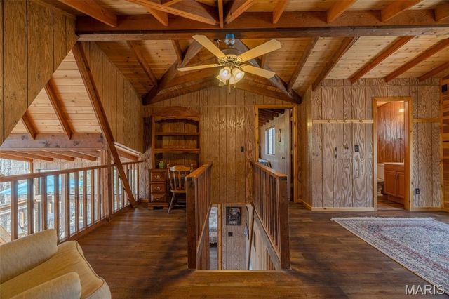 633 Wunderbar Point Drive, Innsbrook, MO 63390