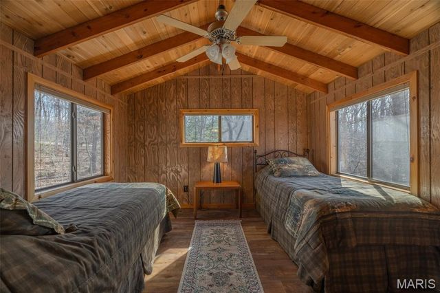 633 Wunderbar Point Drive, Innsbrook, MO 63390