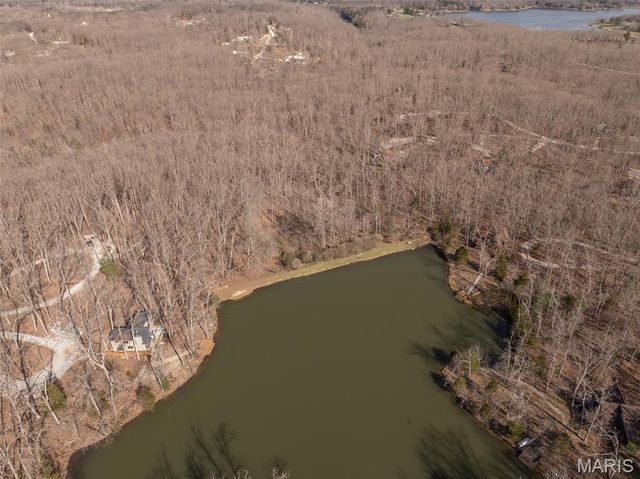 633 Wunderbar Point Drive, Innsbrook, MO 63390