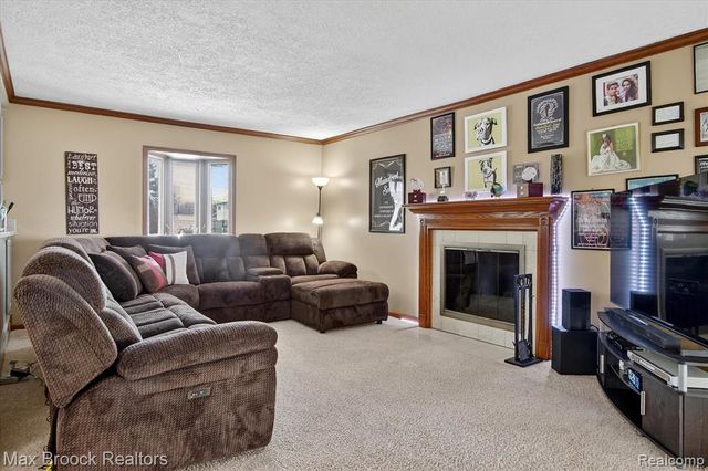 34749 Fargo Drive, Sterling Heights, MI 48312