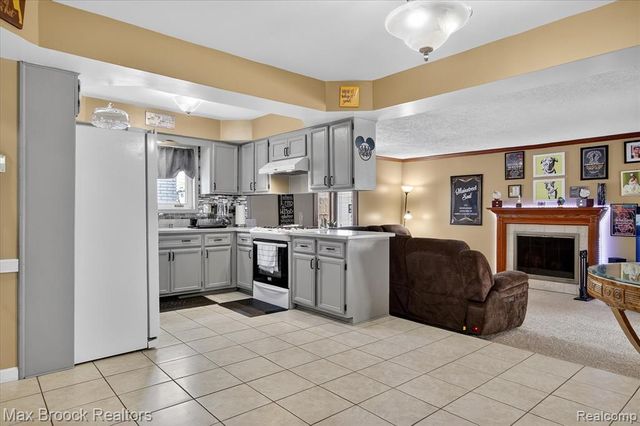 34749 Fargo Drive, Sterling Heights, MI 48312