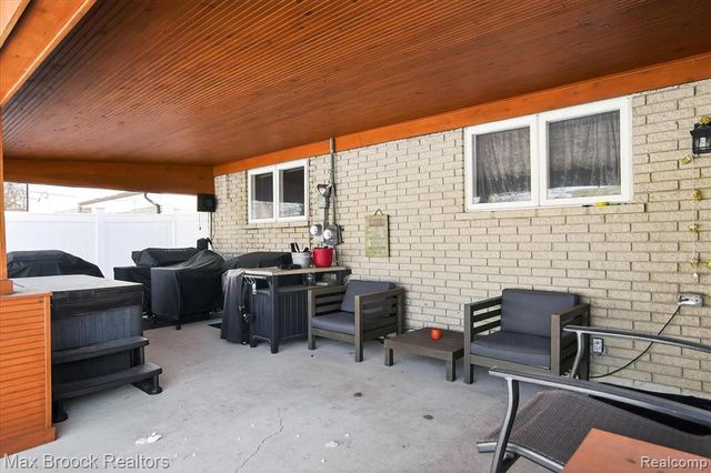 34749 Fargo Drive, Sterling Heights, MI 48312