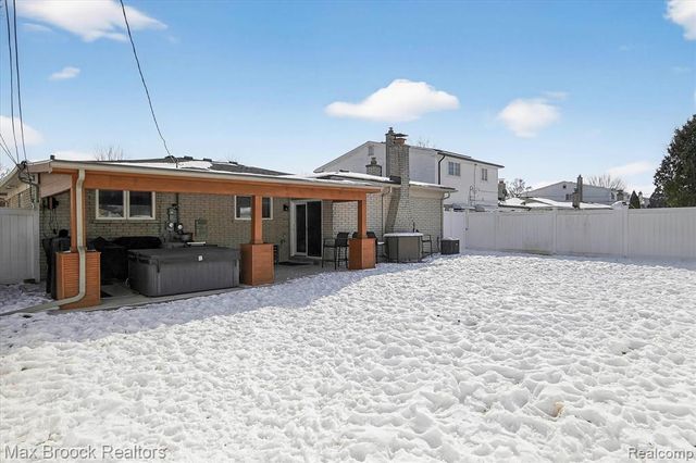 34749 Fargo Drive, Sterling Heights, MI 48312