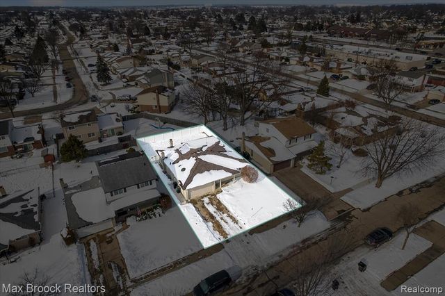 34749 Fargo Drive, Sterling Heights, MI 48312