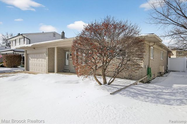 34749 Fargo Drive, Sterling Heights, MI 48312