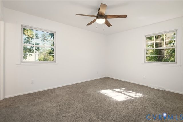 3901 Cambridge Pl, Hopewell, VA 23860