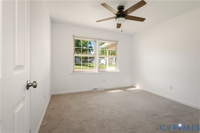 3901 Cambridge Pl, Hopewell, VA 23860