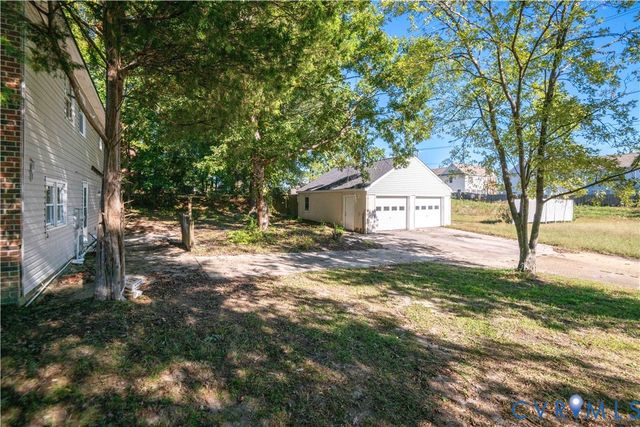3901 Cambridge Pl, Hopewell, VA 23860