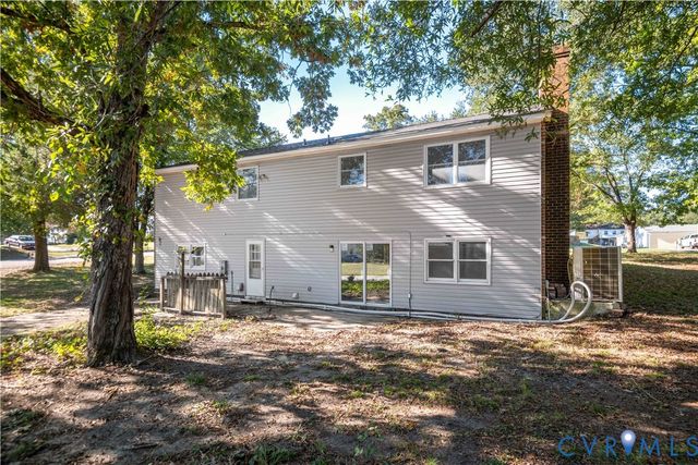 3901 Cambridge Pl, Hopewell, VA 23860