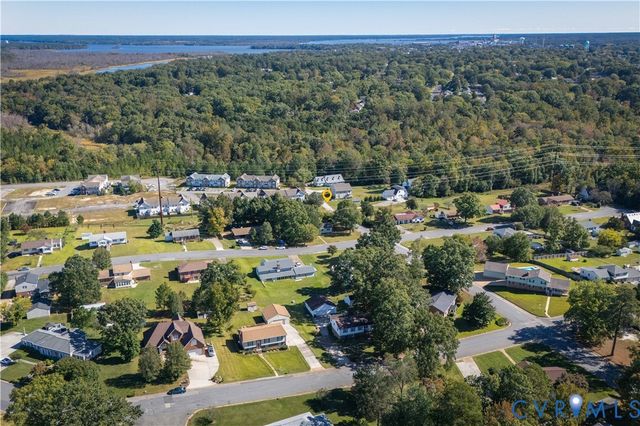 3901 Cambridge Pl, Hopewell, VA 23860