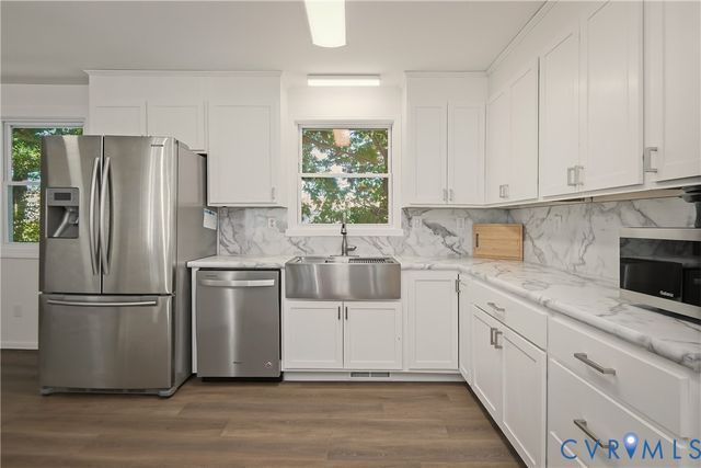 3901 Cambridge Pl, Hopewell, VA 23860