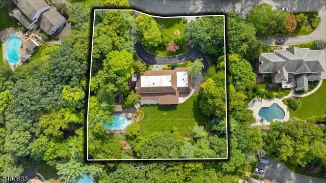 963 Huron Rd, Franklin Lakes Boro, NJ 07417