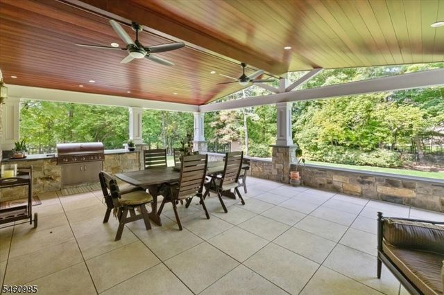 963 Huron Rd, Franklin Lakes Boro, NJ 07417