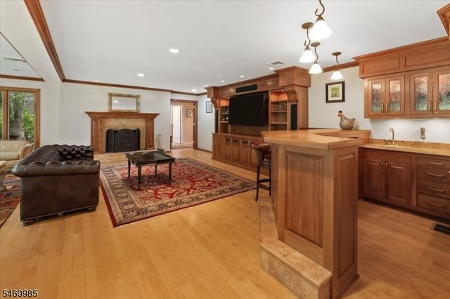 963 Huron Rd, Franklin Lakes Boro, NJ 07417
