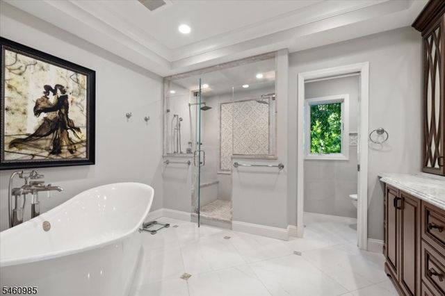 963 Huron Rd, Franklin Lakes Boro, NJ 07417