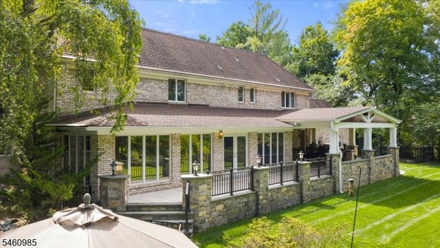 963 Huron Rd, Franklin Lakes Boro, NJ 07417