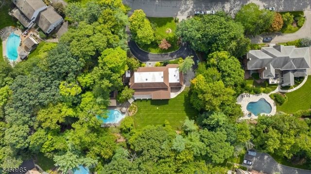 963 Huron Rd, Franklin Lakes Boro, NJ 07417