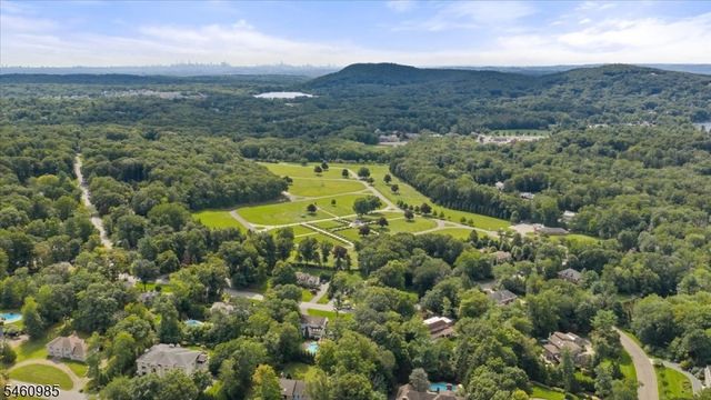 963 Huron Rd, Franklin Lakes Boro, NJ 07417