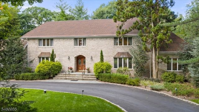 963 Huron Rd, Franklin Lakes Boro, NJ 07417