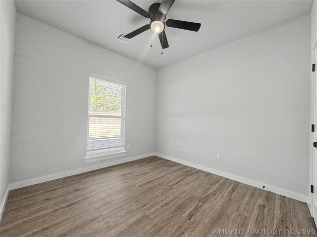 11825 W 838 Road, Tahlequah, OK 74464