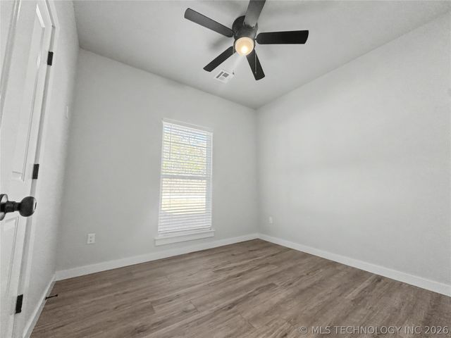 11825 W 838 Road, Tahlequah, OK 74464