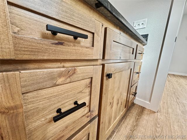 11825 W 838 Road, Tahlequah, OK 74464