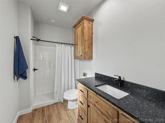 11825 W 838 Road, Tahlequah, OK 74464