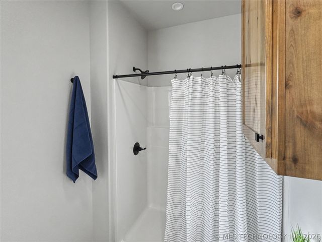 11825 W 838 Road, Tahlequah, OK 74464