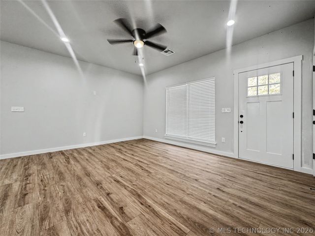 11825 W 838 Road, Tahlequah, OK 74464