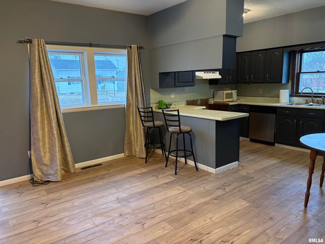 816 ADAMS Street, Quincy, IL 62301