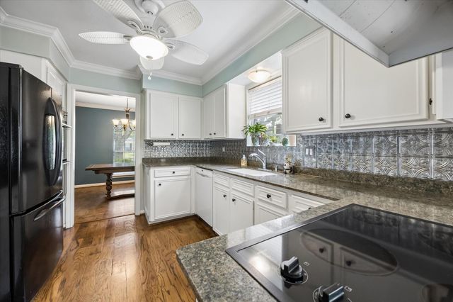 7802 Bellerive Drive, Houston, TX 77036