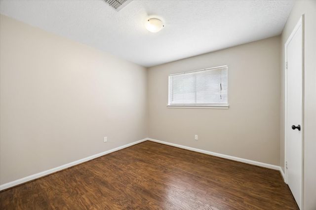 7802 Bellerive Drive, Houston, TX 77036