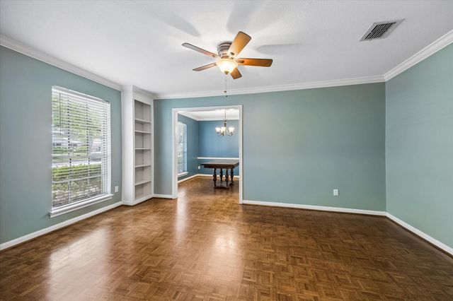 7802 Bellerive Drive, Houston, TX 77036