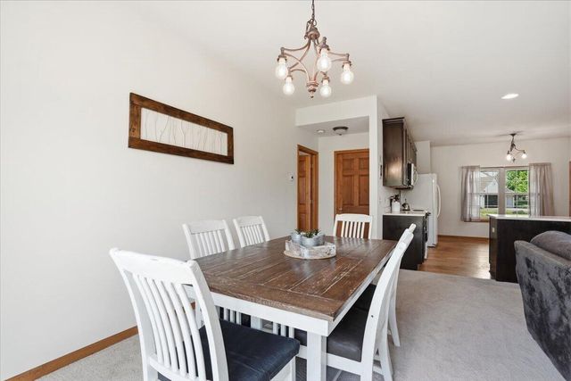 611 Woodland CIRCLE, Waterford, WI 53185