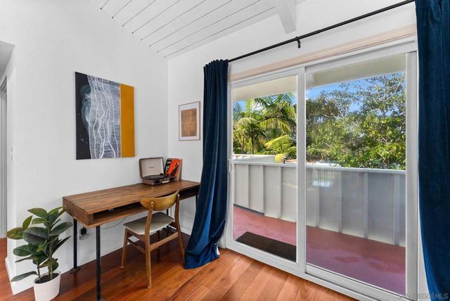 7087 Estrella De Mar D, Carlsbad, CA 92009