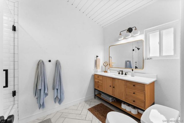 7087 Estrella De Mar D, Carlsbad, CA 92009