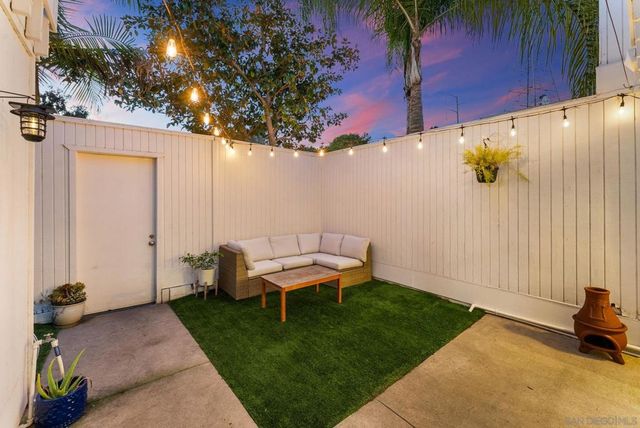 7087 Estrella De Mar D, Carlsbad, CA 92009