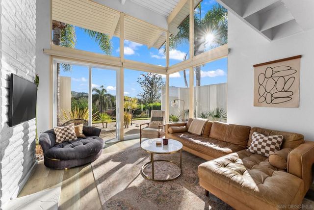 7087 Estrella De Mar D, Carlsbad, CA 92009