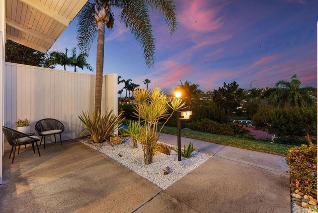 7087 Estrella De Mar D, Carlsbad, CA 92009