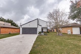 605 S Remington Drive, Angleton, TX 77515