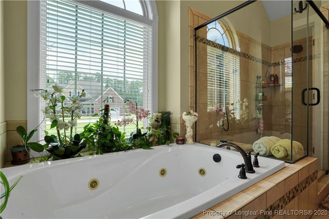 2825 Sand Trap Lane, Hope Mills, NC 28348