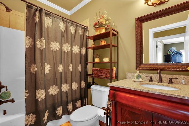 2825 Sand Trap Lane, Hope Mills, NC 28348