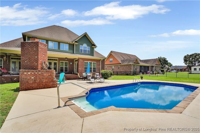 2825 Sand Trap Lane, Hope Mills, NC 28348