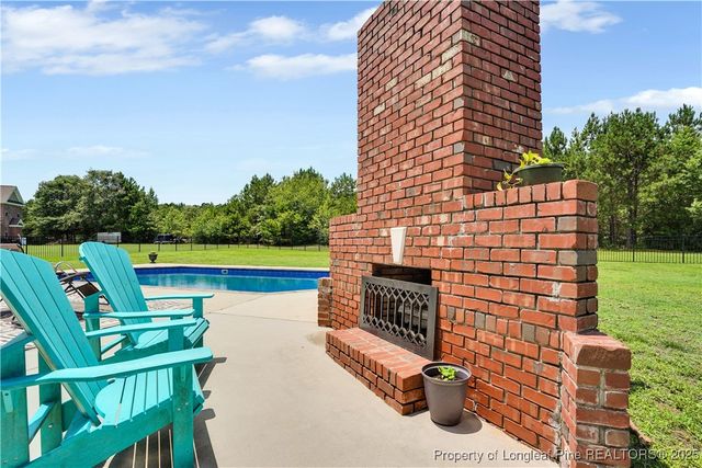 2825 Sand Trap Lane, Hope Mills, NC 28348