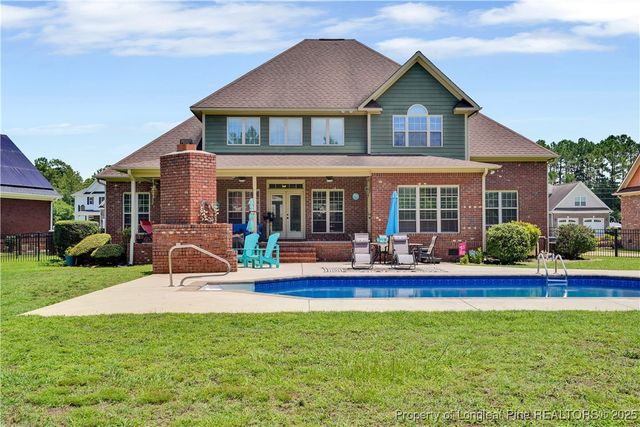 2825 Sand Trap Lane, Hope Mills, NC 28348