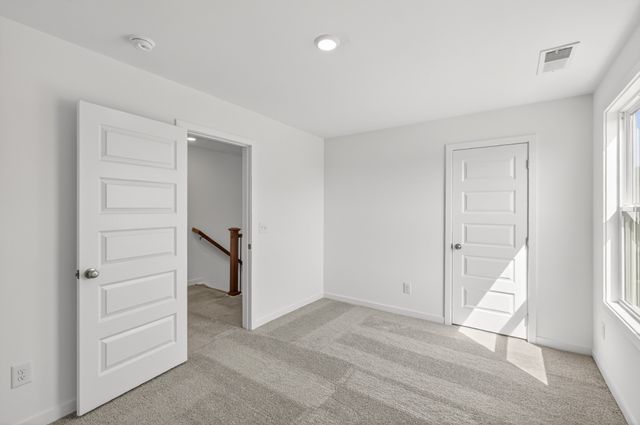 3296 Ventura Ave, White House, TN 37188