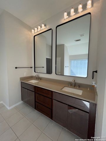 1111 Glade Crossing, San Antonio, TX 78258