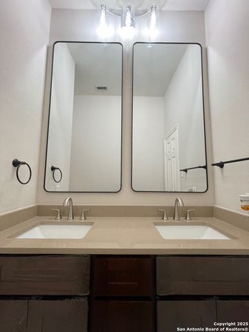 1111 Glade Crossing, San Antonio, TX 78258