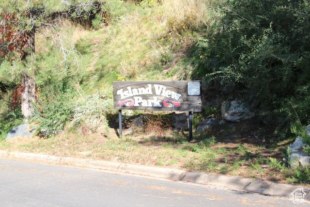 610 S 800 E, Centerville, UT 84014