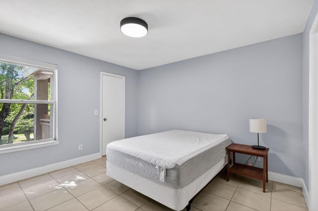 1740 Palm Cove Boulevard 4-307, Delray Beach, FL 33445